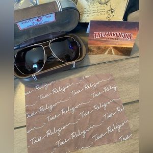 True Religion Aviator Sunglasses 😎 (New!)
